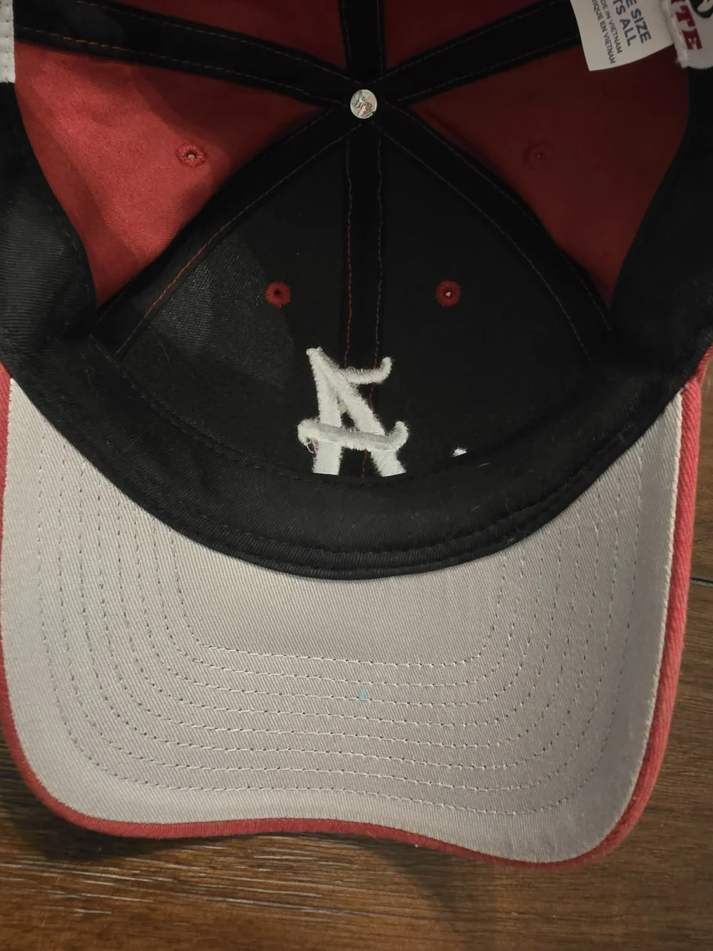 N/A classic red